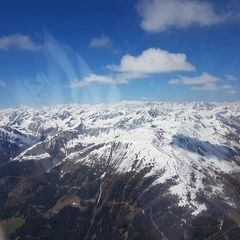 Flugwegposition um 12:49:25: Aufgenommen in der Nähe von Gemeinde Außervillgraten, Österreich in 2907 Meter